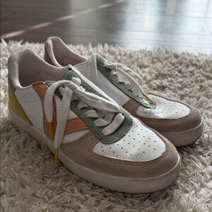 Victoria made in Spain sneakers